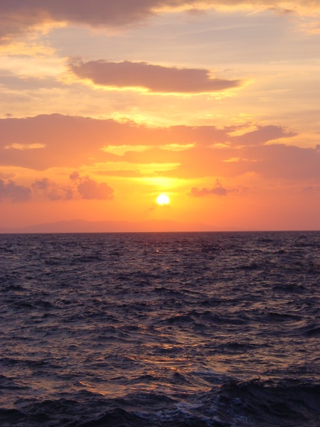 Mykonos Sonnenuntergang am neuen Hafen 1.JPG -                                